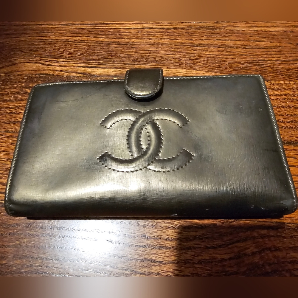CHANEL gold patent leather continental wallet